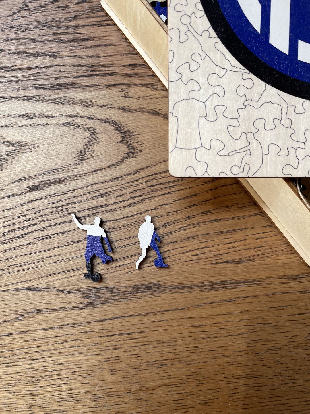 Customer photo review of Official Inter Logo Wooden Puzzle