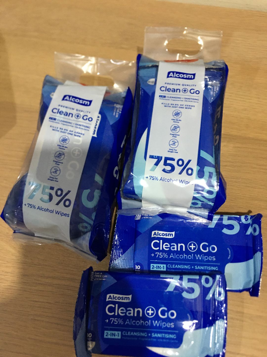 Customer photo review of 10 wipes (Bundle of 6) - 75% Alcohol Classic Wipes