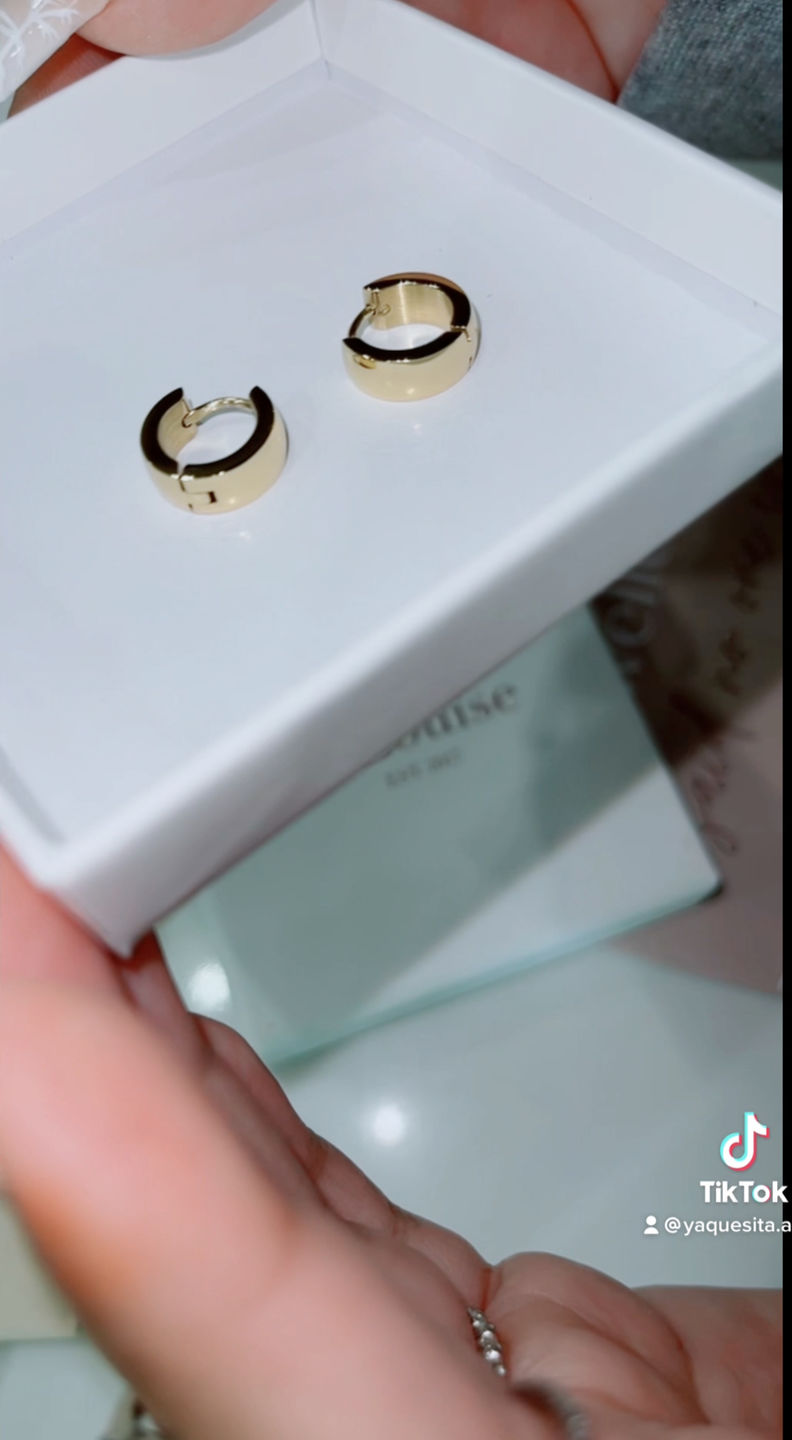 Customer photo review of Classic Gold Clicker