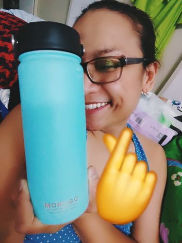 Customer photo review of Ace Bottle Dark Blue/Sky Blue 530ml (18oz) 2 - Pack Bundle