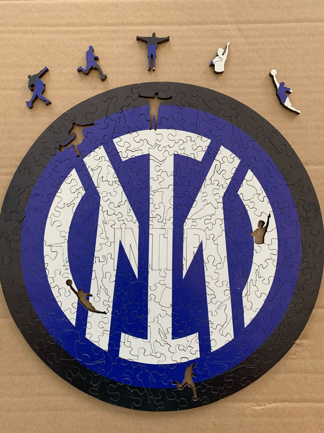 Customer photo review of Official Inter Logo Wooden Puzzle