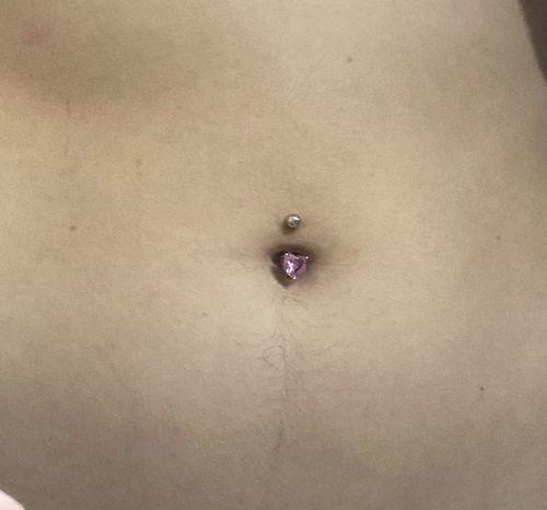 Customer photo review of Bling Y2K Crystals Heart Belly Ring