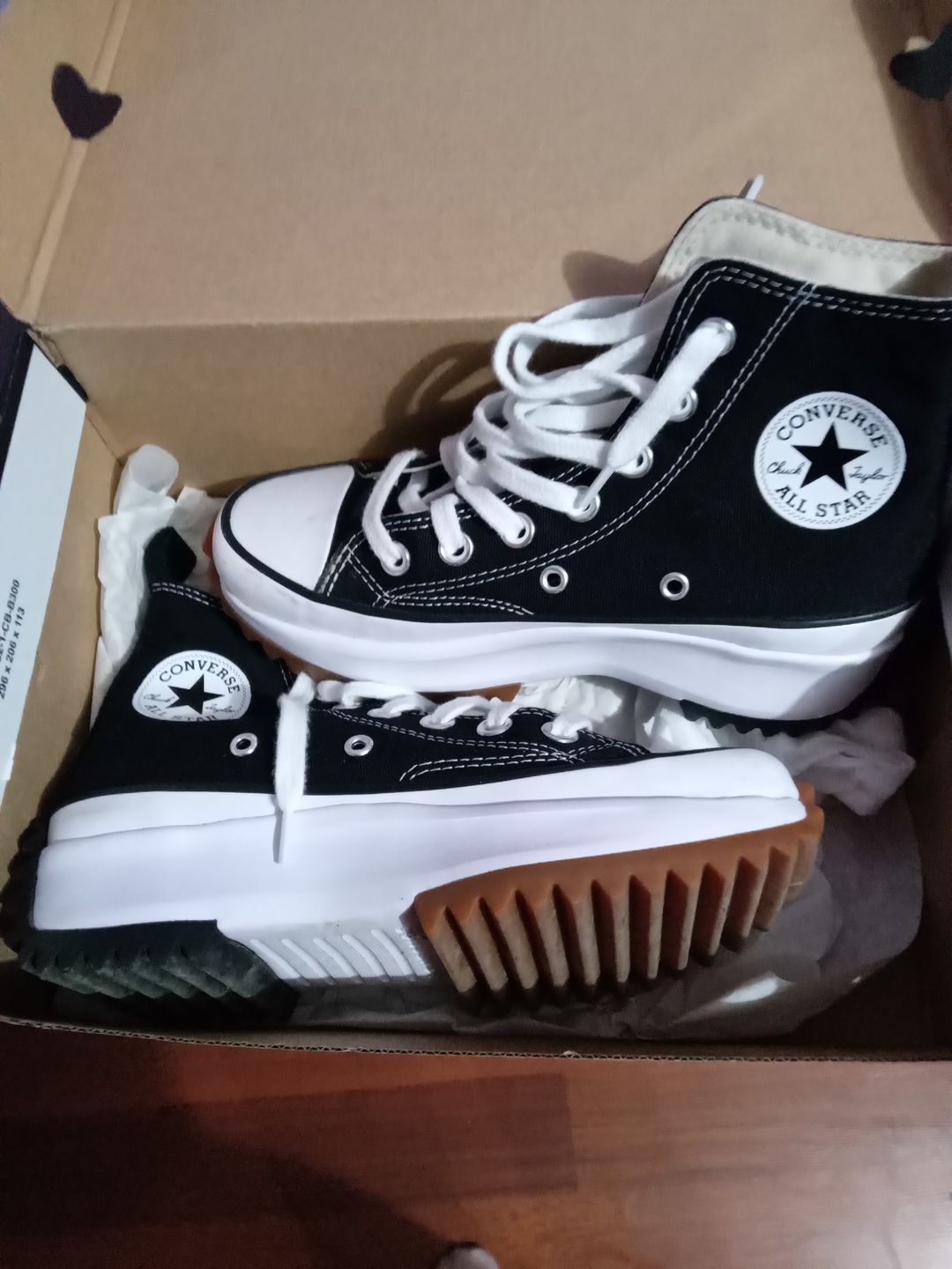 Customer photo review of Zapatilla Converse Run Star Hike Plataforma Mujer Negro