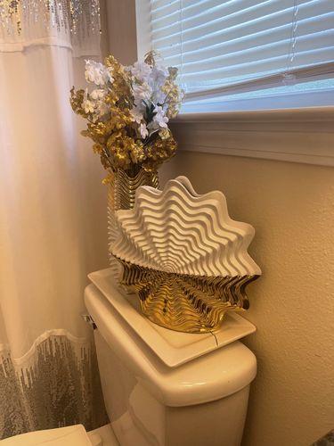 Customer photo review of Gold and White Scalloped Vase