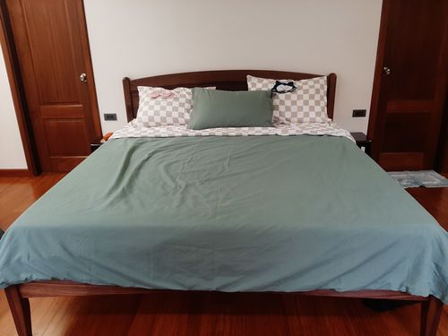 Customer photo review of CHECKERED BEDDING SET