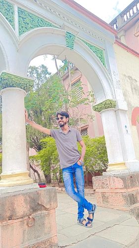 Customer photo review of Voyage Silver-Black Retro Square Sunglasses MG2778