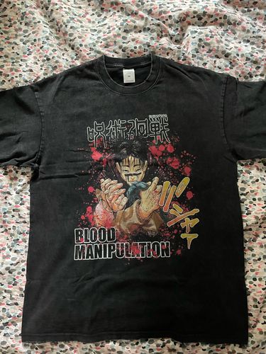Customer photo review of Harajuku Style Vintage Washed Jujutsu Kaisen Blood Manipulation Oversized Tee