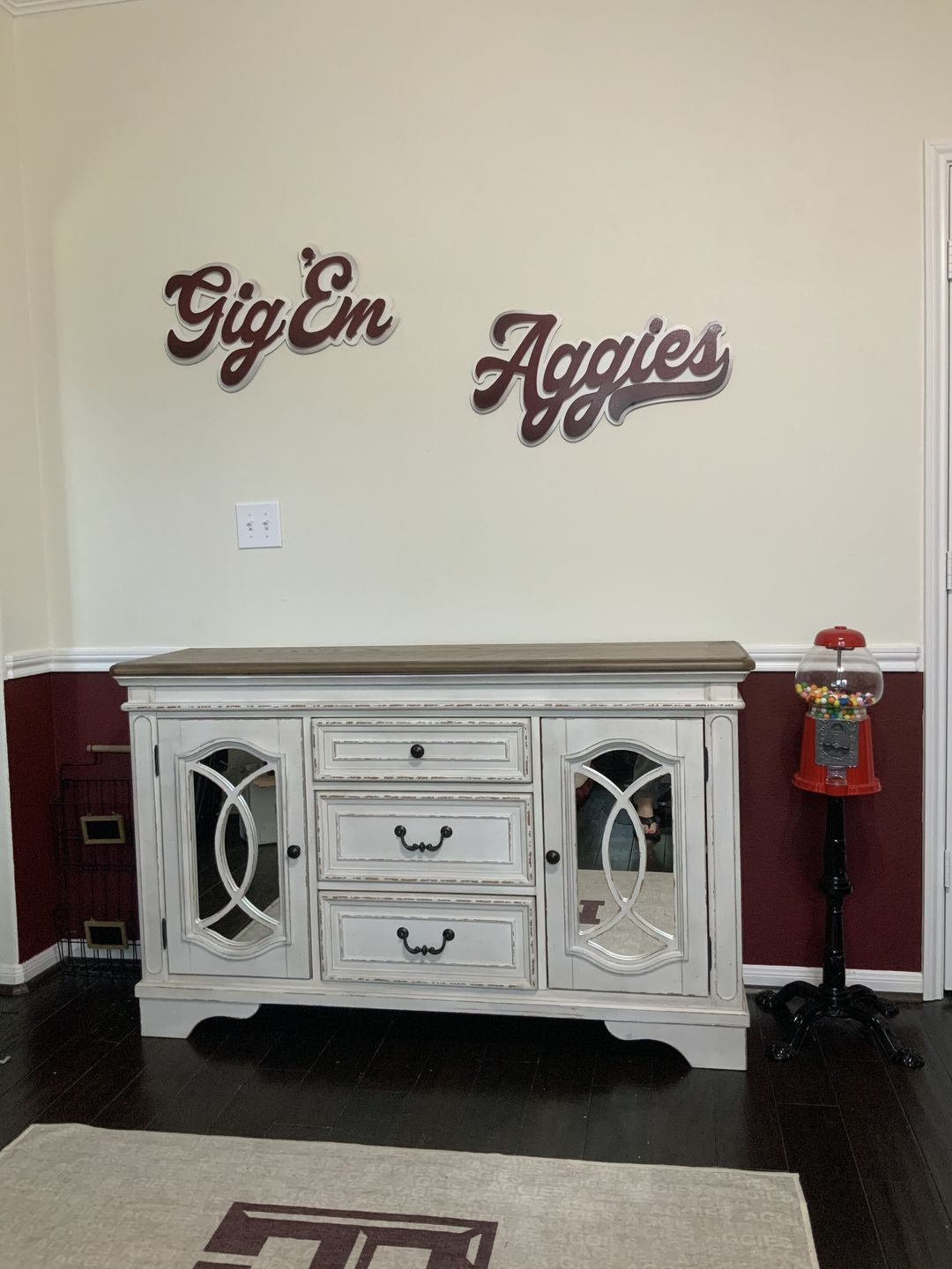 Customer photo review of Texas A&M "Gig'Em" Script 3D Vintage Wall Art