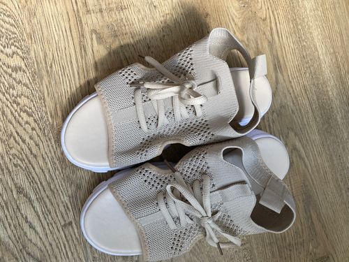 Customer photo review of Summer Womens Mesh Lace-Up Casual Shoes