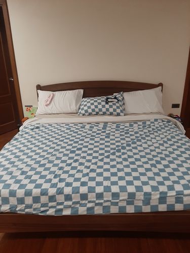 Customer photo review of TWO-TONED BEDDING SETS