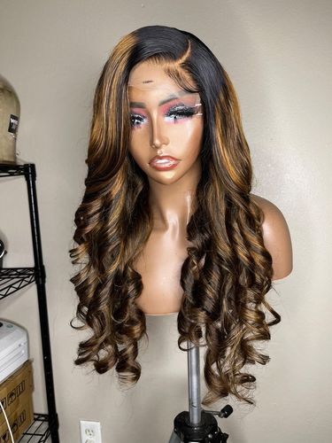 Customer video review of Wig Construction