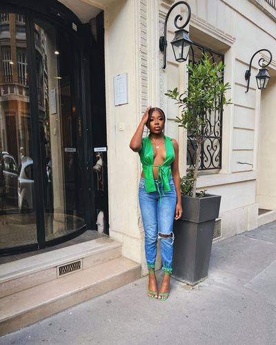 Customer photo review of Solid Color Urban Backless Vest