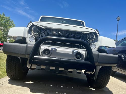 Customer photo review of Shark Grille - Black & White for 07-18 Wrangler JK/ JKU