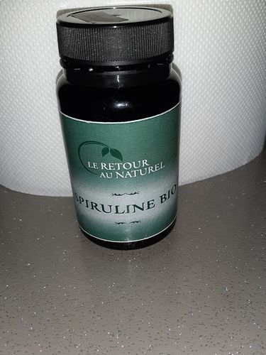 Customer photo review of SPIRULINE BIOLOGIQUE (400MG) - Une mine d’oligo-éléments essentiels à notre organisme