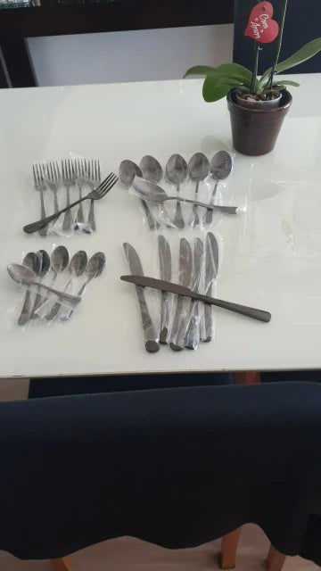 Customer photo review of Merida Black Cutlery Set