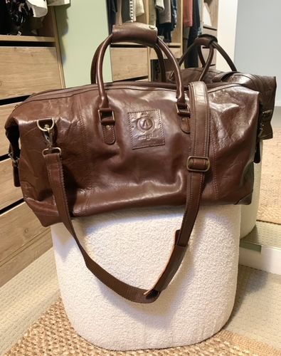 Customer photo review of Thornbury Leather Duffle Bag