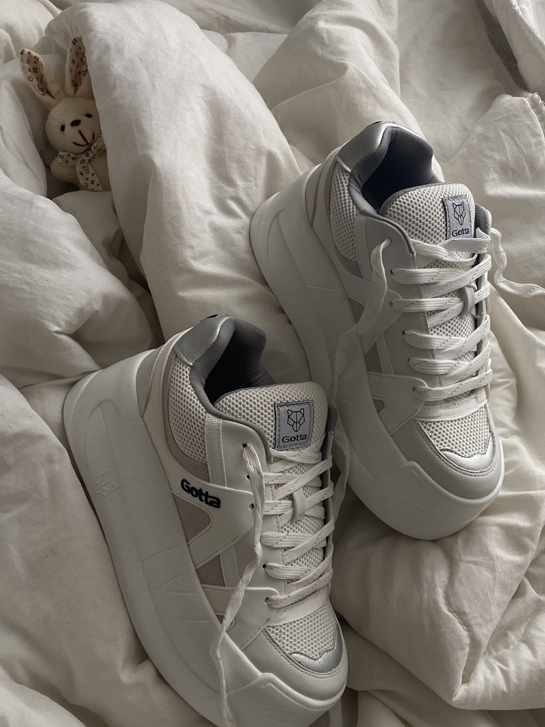 Customer photo review of ZAPATILLA BLANCA C7324