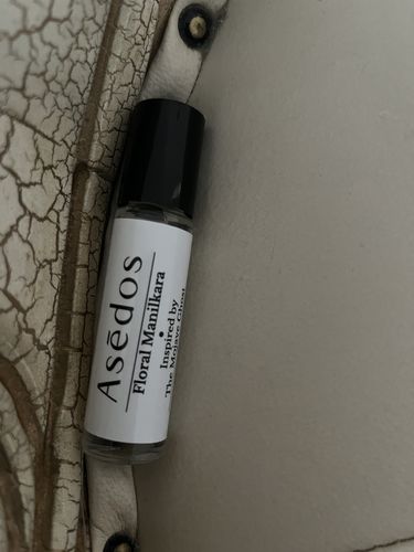 Customer photo review of FLORAL MANILKARA PERFUME OIL