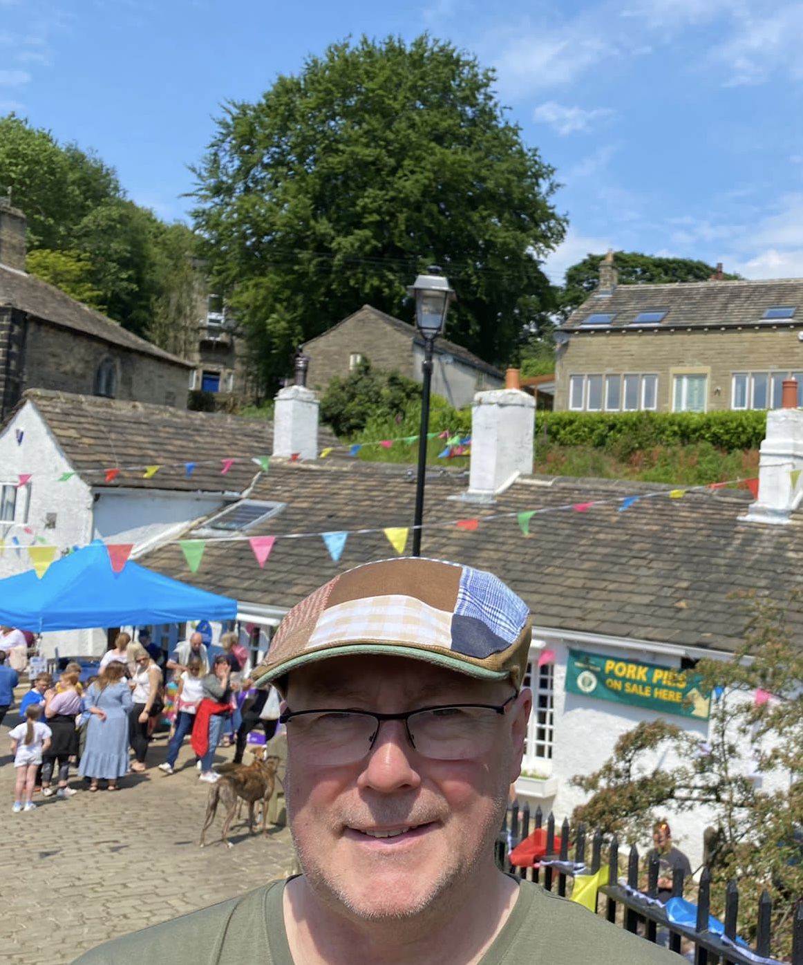 Customer photo review of Donegal Touring Cap Patchwork Linen