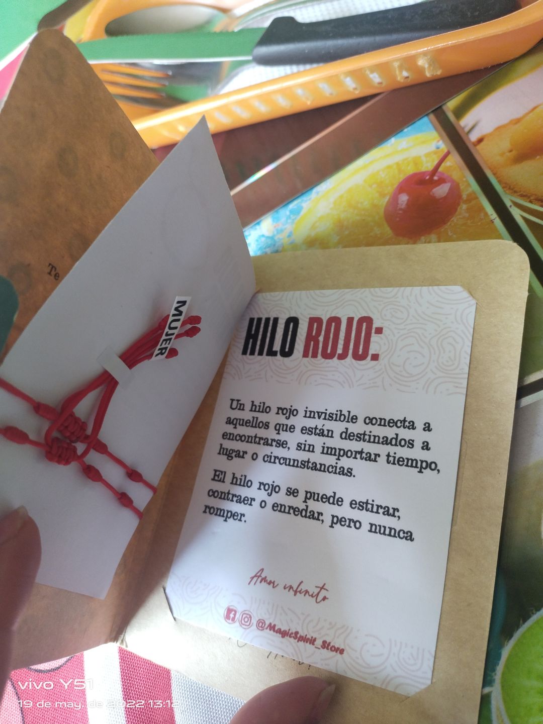 Customer photo review of Hilos de protección rojos 7 nudos