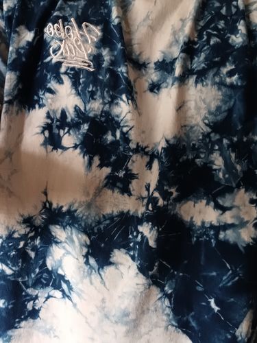 Customer photo review of Hobo Lax Oversized Tie-Dye Tee