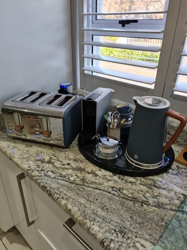 Customer photo review of Swan Nordic Polished Stainless Steel Cordless Kettle & 4 Slice Toaster