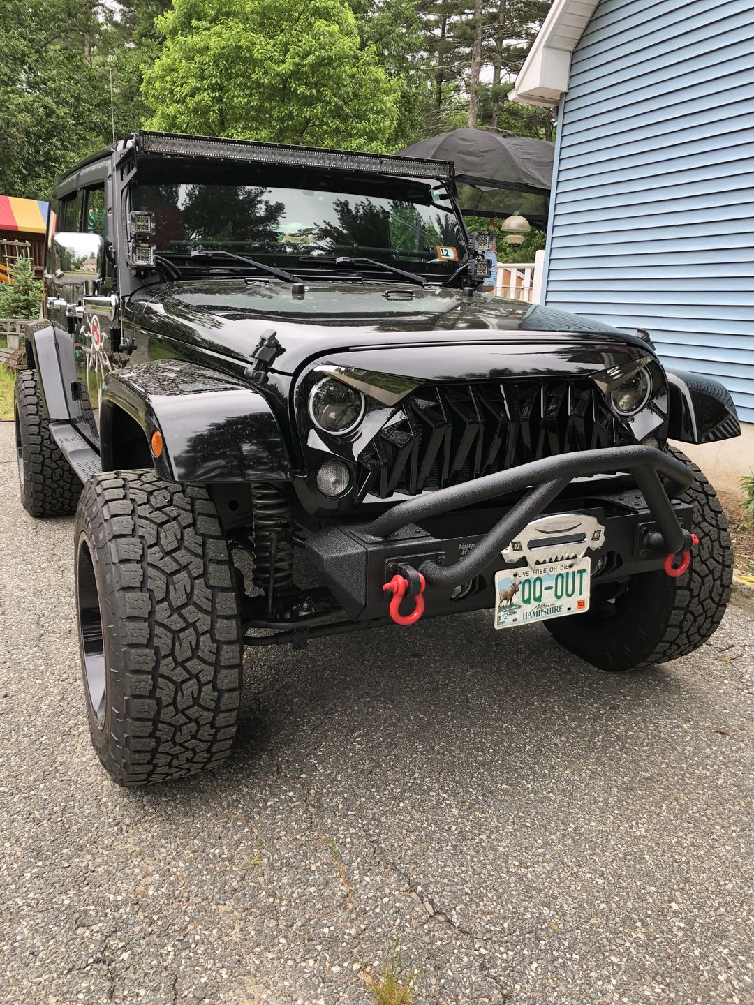 Customer photo review of Shark Grille - Matte Black for 07-18 Wrangler JK