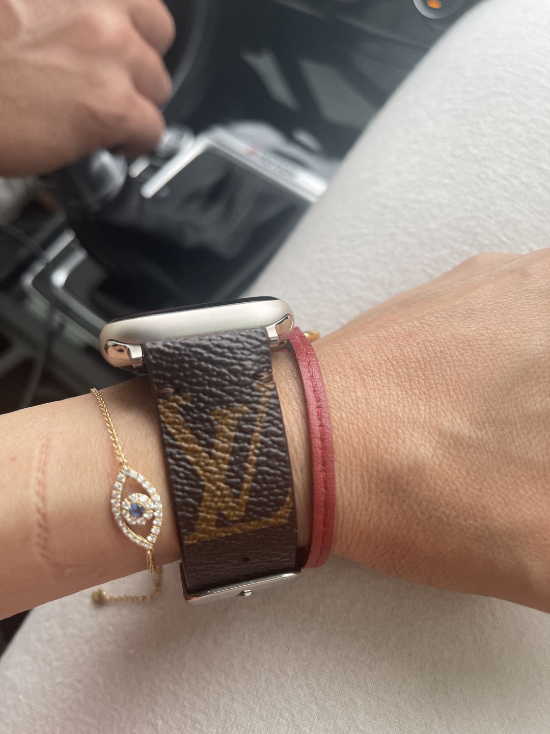 Customer photo review of Apple Watch Band Classic LV Monogram