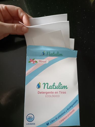 Customer photo review of Eco-Tiras de Detergente 40 lavados Natulim