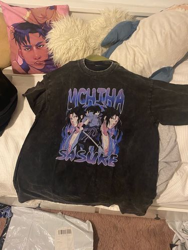 Customer photo review of Harajuku Style Vintage Washed Sasuke Uchiha Oversized Tee