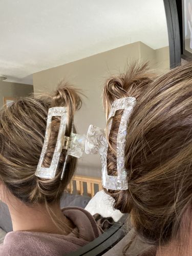 Customer photo review of XL Dreamy Claw Clip