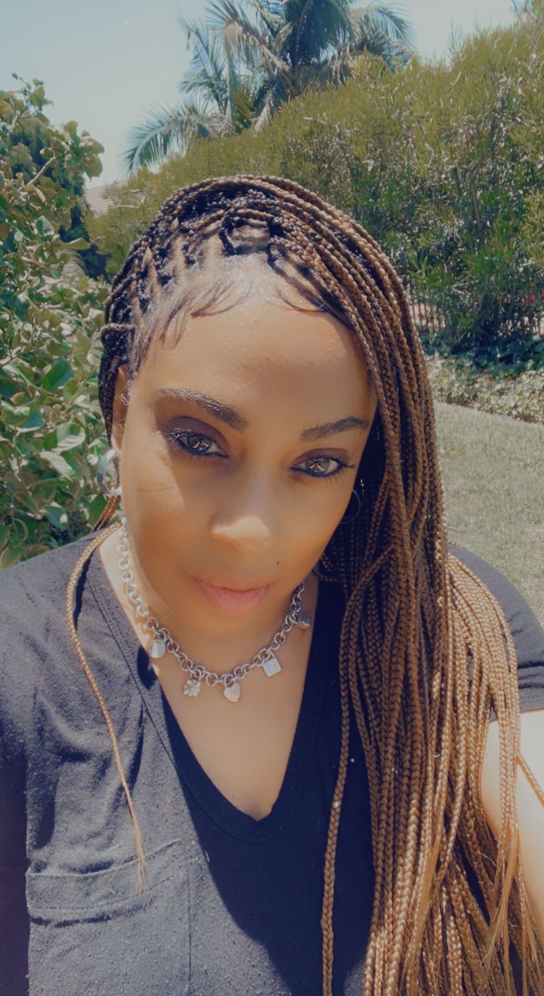 Customer photo review of Beyoncé Honey Blonde Knotless Braids