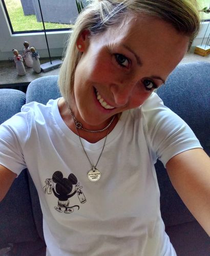 Customer photo review of CHAMPAGNE MOUSE - Premium Shirt Damen