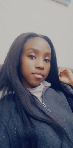 Customer photo review of JORDYN - Brazilian 4x4 Lace Wig