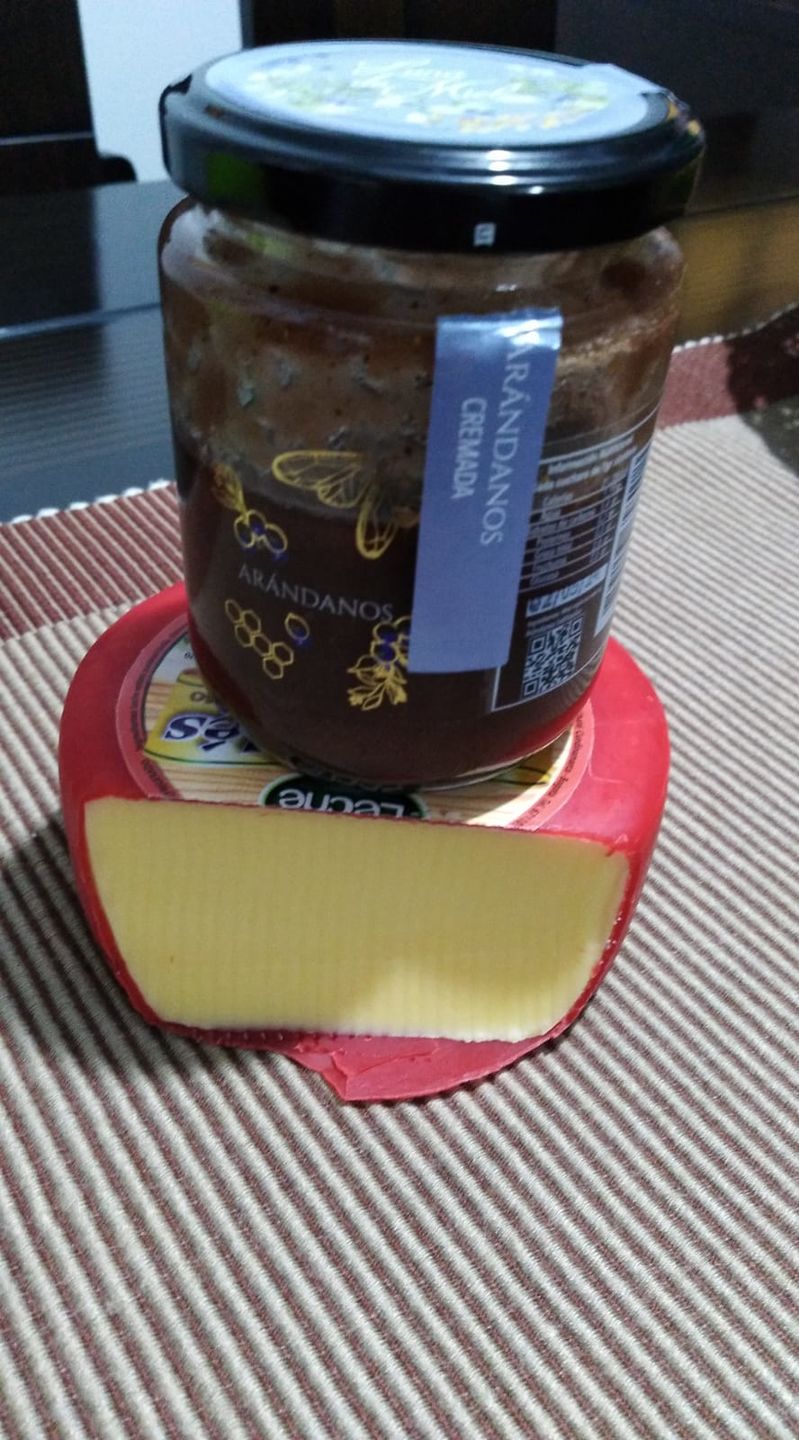 Customer photo review of Miel Cremada con arándanos