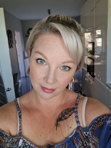 Customer photo review of Diva Green | 1 Year, 2 pcs