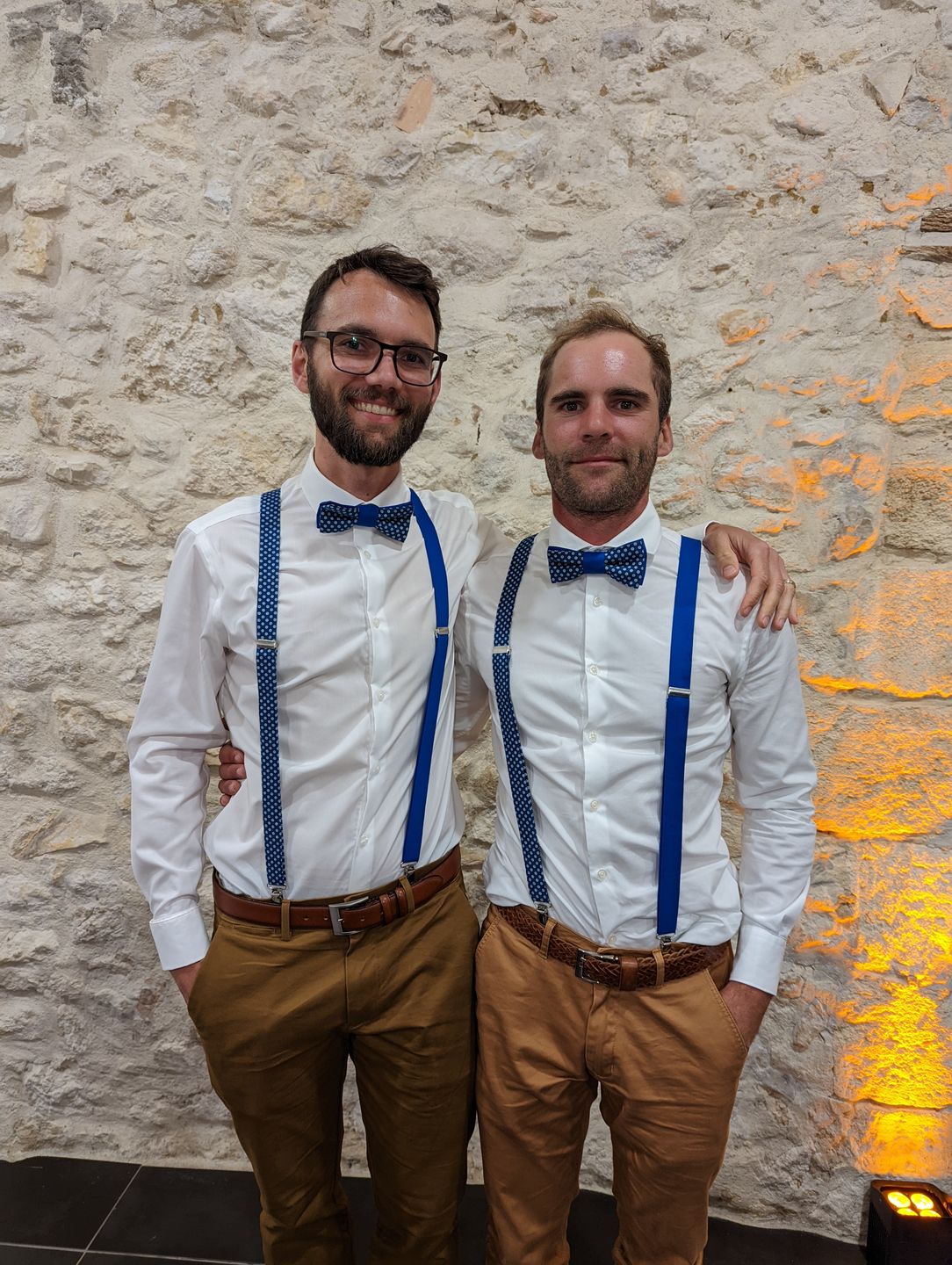 Customer photo review of Noeud Papillon Et Bretelles - Bleu Marine Shweshwe
