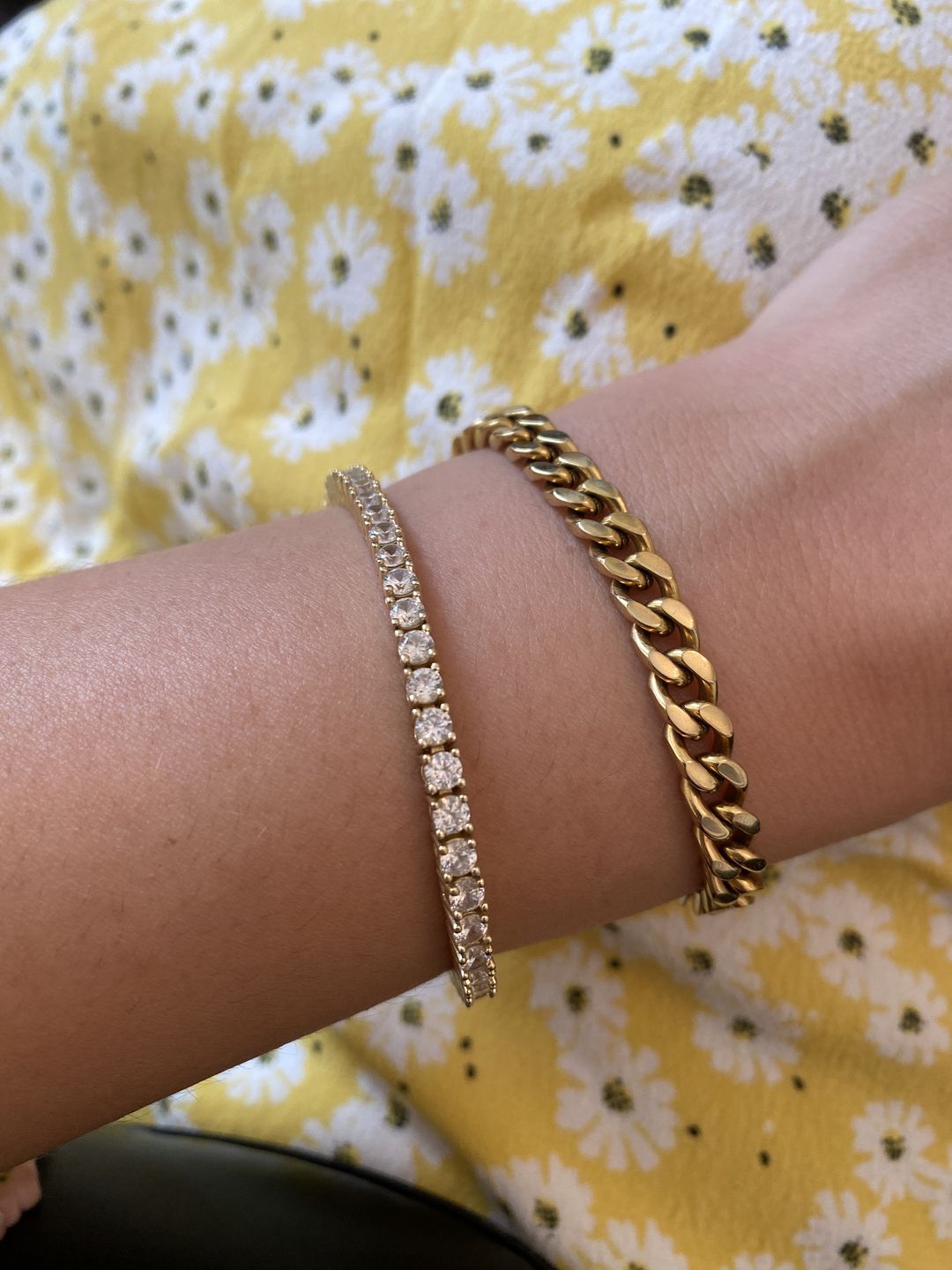 Customer photo review of TENNISBOY. - 3MM 18K GOLD
