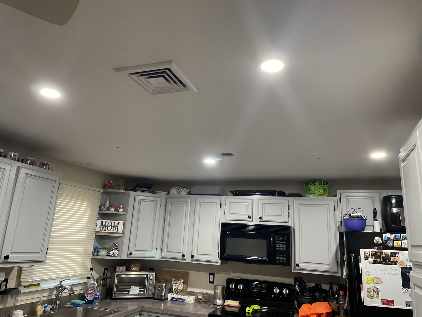 Customer photo review of 4 Inch Slim LED Downlight with Junction Box, 9W, 650LM, Damp Location, Dimmable, Simple Retrofit Installation, Recessed Jbox Fixture For Office, Kitchen, Bedroom, Bathroom