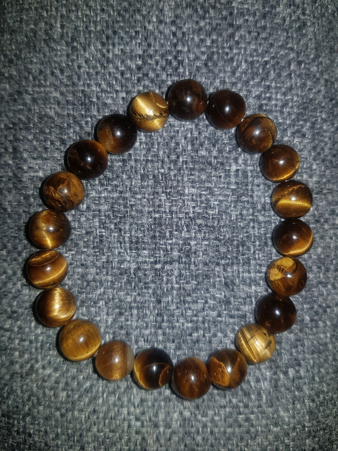 Customer photo review of Bracelet Oeil de Tigre 8mm