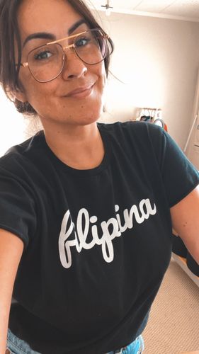Customer photo review of Filipina Print T-Shirt