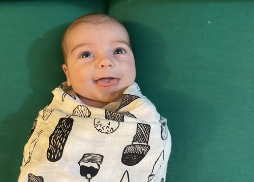Customer photo review of Organic Muslin Wrap "Ice Cream"