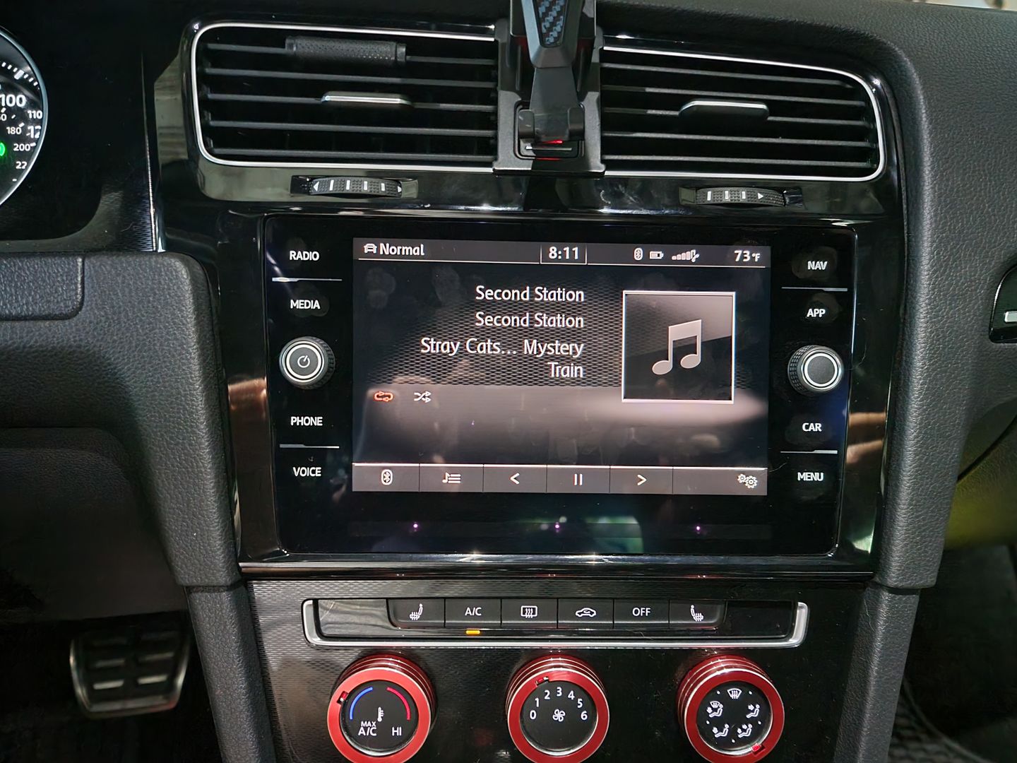 Customer photo review of VW MK7 Golf/GTI/GolfR/E-Golf 8" Glass Display Retrofit Kit (Nav/Non Nav)