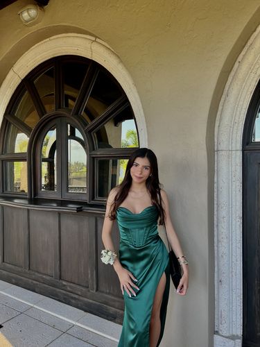 Customer photo review of CHLOE