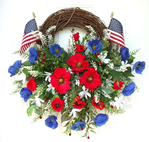Customer photo review of 14" Round Grapevine Wreath - DECOE-034