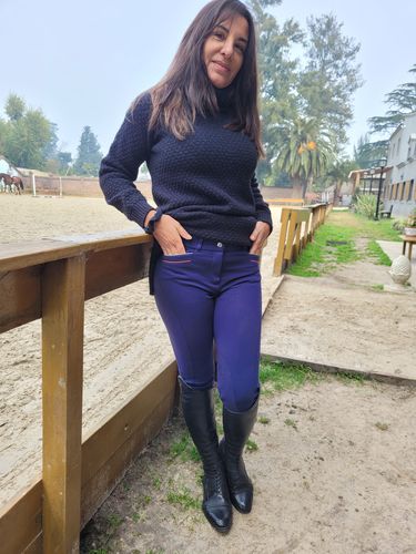 Customer photo review of HR Farm Equestrian Pants Women Full Seat Silicone Grip Breeches