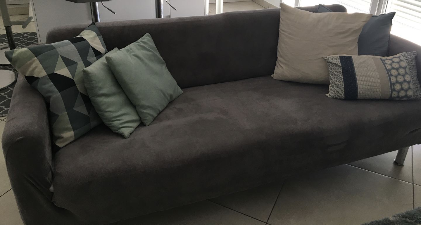 Customer photo review of Gris clair - Housses en velours Extensibles de Fauteuil et Canapé
