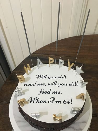 Customer photo review of 20 cm Pre-cut Circle Custom Edible Icing Image