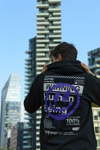 Customer photo review of Felpa Hoodie Notre Human Being