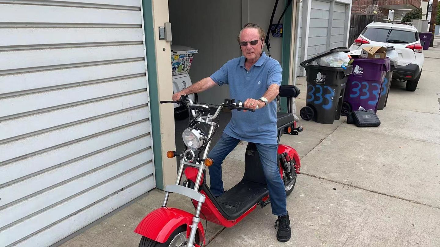Customer photo review of Fat Tire Lithium Commuter Scooter Citycoco Bike SoverSky  SL1.0